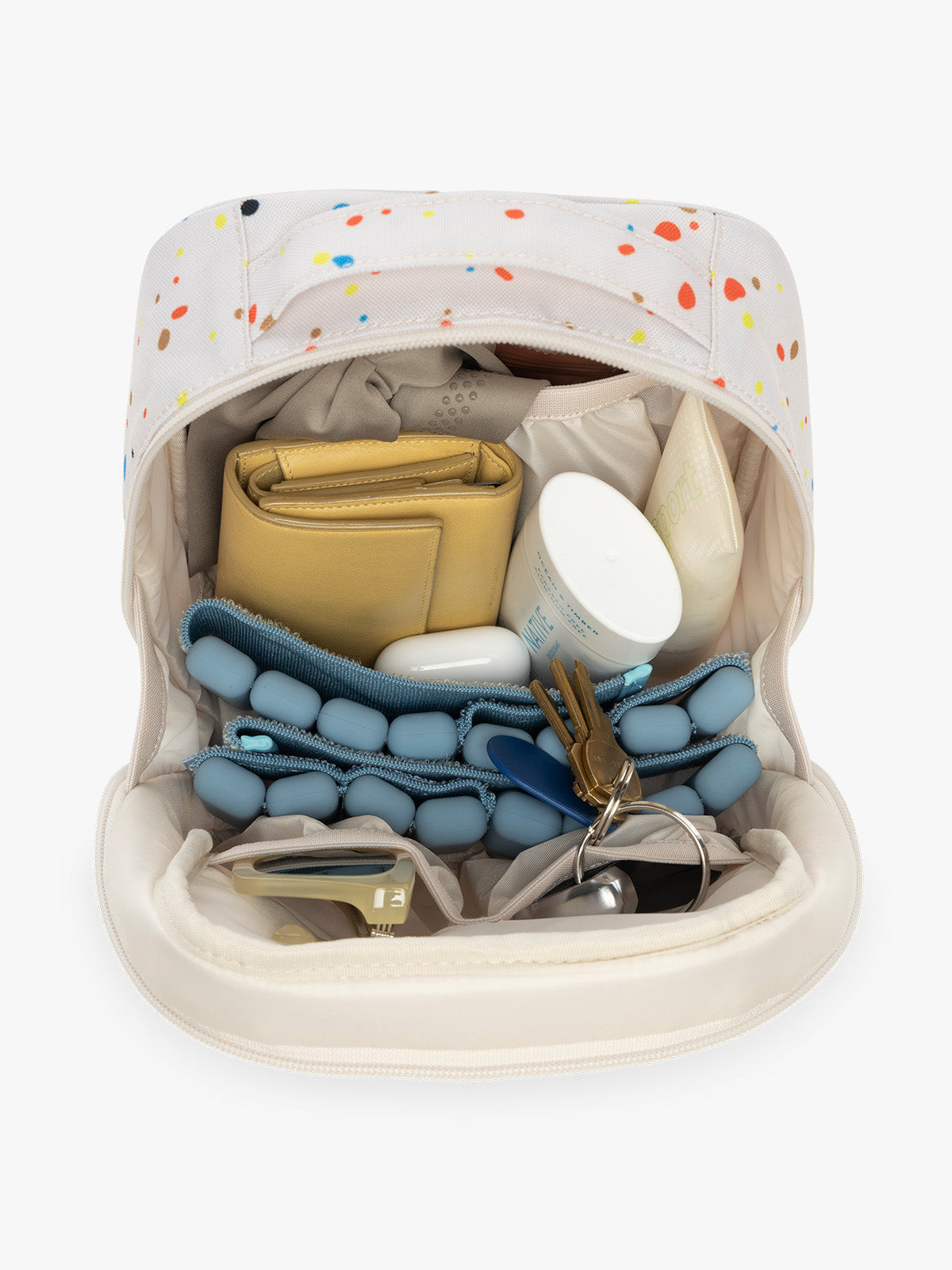 Items inside CALPAK Everything Cube in beige with speckle pattern; ACE2401-SPECKLE