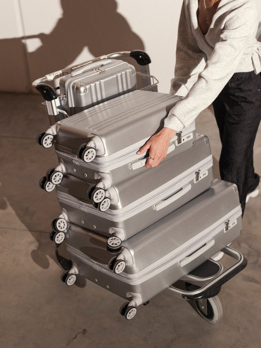 Ambeur silver carry on suitcase with hard shell; LAM1020-SILVER;