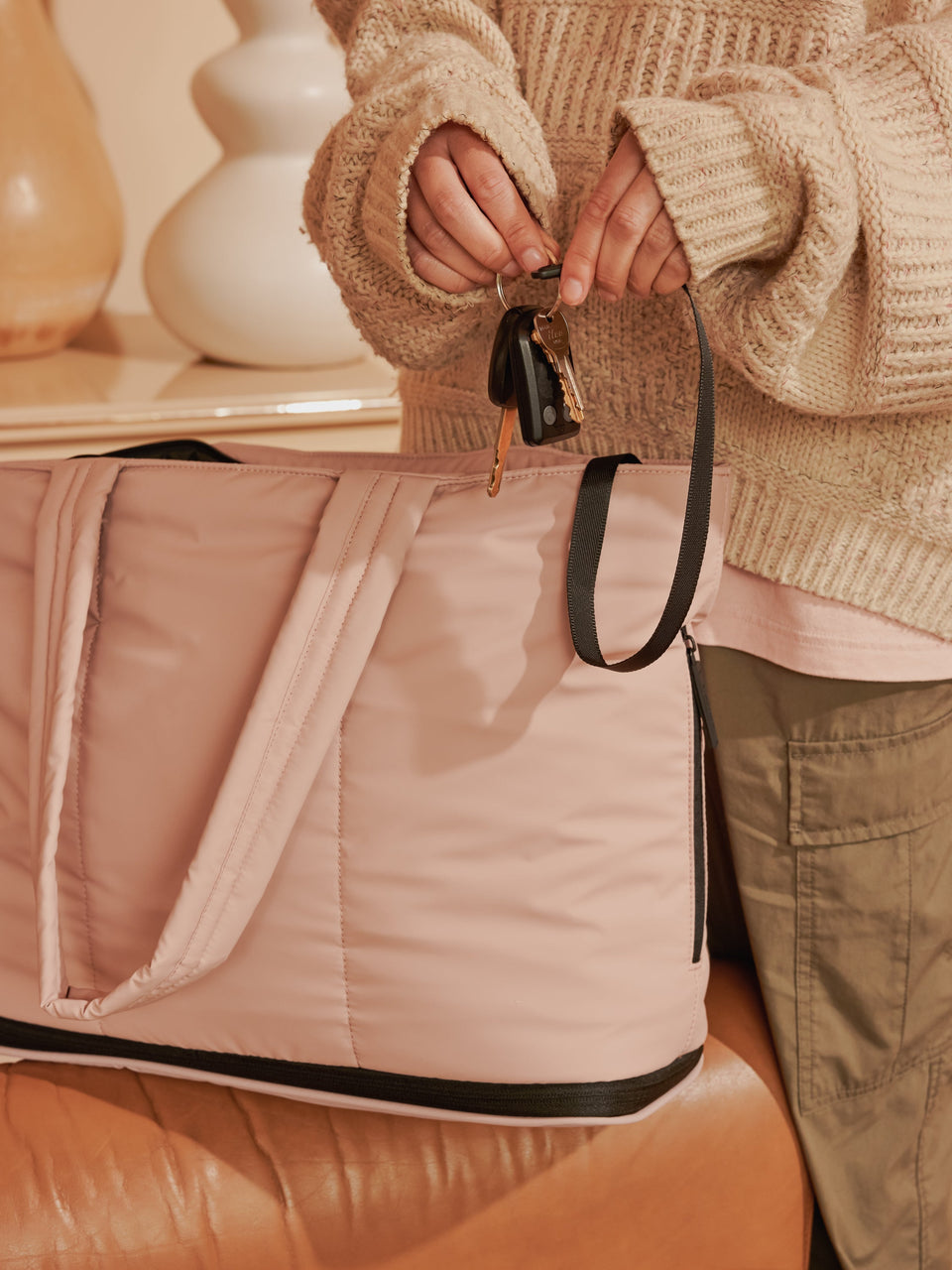 CALPAK Luka expandable tote bag with key leash in light pink; ALT2201-ROSE-QUARTZ 