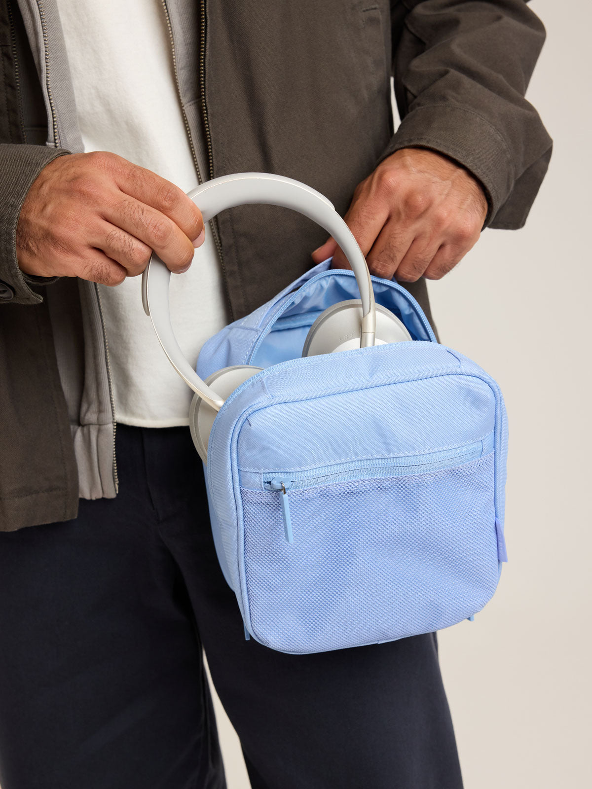 Model with CALPAK Everything Cube in light blue SKY; ACE2401-SKY